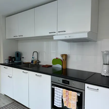 Hello - Zomerhuis Toekomststraat 8 Hébergement de vacances *