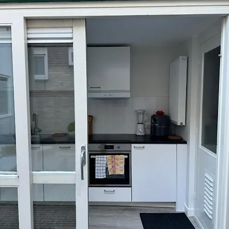 Nyaraló Hello - Zomerhuis Toekomststraat 8