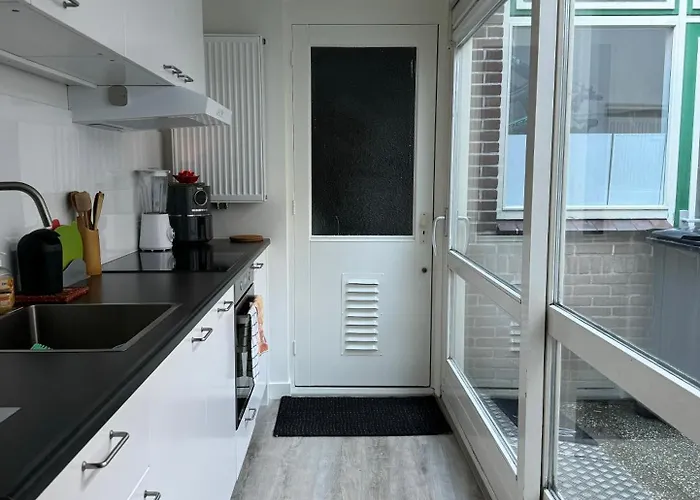 Nyaraló Hello - Zomerhuis Toekomststraat 8