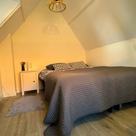 Hello - Zomerhuis Toekomststraat 8