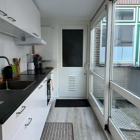 Nyaraló Hello - Zomerhuis Toekomststraat 8