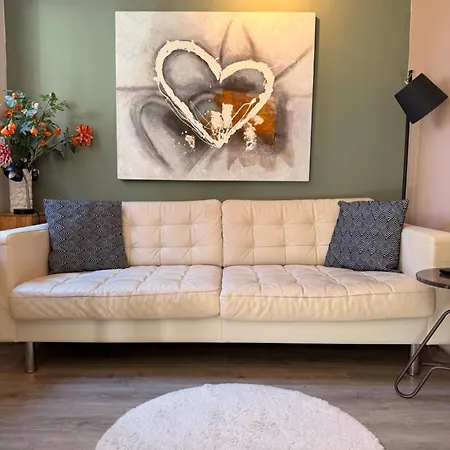 Casa de Férias Hello - Zomerhuis Toekomststraat 8 *